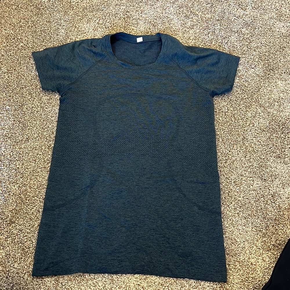 Lululemon swiftly tech